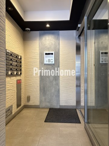 フィールドライズ日本橋のエントランス