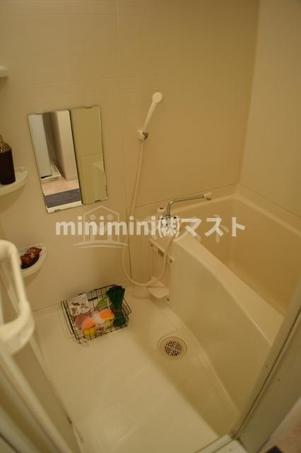 ＳＷＩＳＳ難波西の浴室