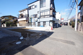 【前面道路含む現地写真】 | 【仲介手数料無料！！】府中市紅葉丘2丁目　新築戸建て（全2棟）2号棟　4590万円