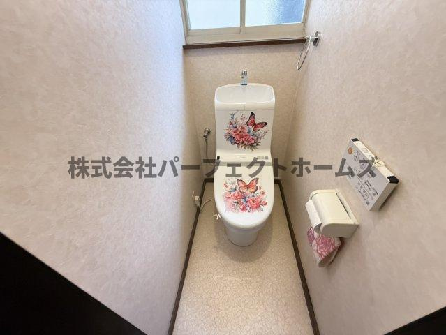 西牧野戸建　賃貸のトイレ|落ち着いたトイレです