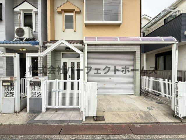 西牧野戸建　賃貸の駐車場|駐車場があります