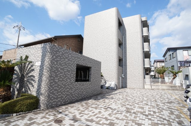 ハビタットセレッソⅢの外観