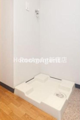 【設備】 | アルファード西落合 | 同仕様写真
日勤管理人！マンション隣にはショッピングセンター（80m）