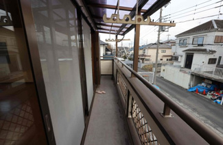 【バルコニー】 | 毛呂山町西戸 中古住宅 | 陽当たりの良いバルコニー