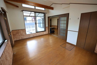 【内装】 | 毛呂山町西戸 中古住宅 | １階洋室9.5帖