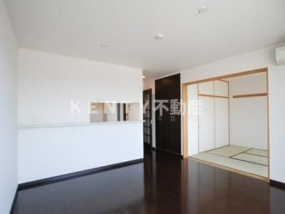 【居間・リビング】 | プレミアグランデ馬込 | おしゃれな居間です