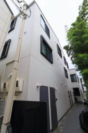 ゼニーヴ上高田の外観