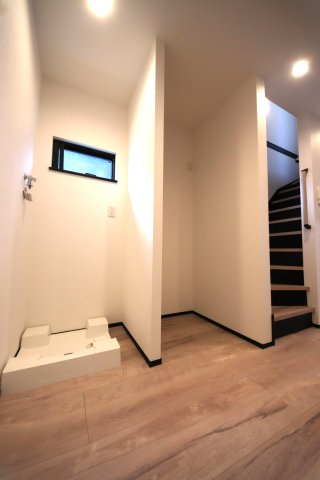 葛飾区東四つ木３丁目　新築戸建ての独立洗面台