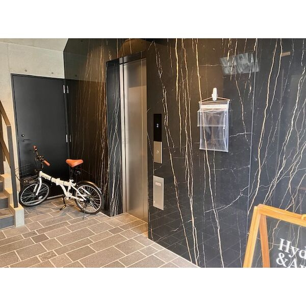 ｃｏｕｌｅｕｒｓ　ｃｒｉｉｔｏ（のエントランス