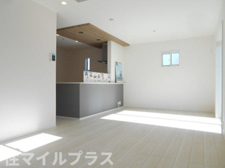 【居間・リビング】 | 郡山市芳賀3丁目新築一戸建て9棟 | おしゃれなリビングです