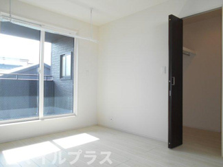 【洋室】 | 郡山市芳賀3丁目新築一戸建て9棟 | 個人の部屋や寝室として使える洋室です