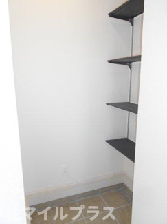 【玄関】 | 郡山市芳賀3丁目新築一戸建て9棟 | シンプルで使いやすい玄関です