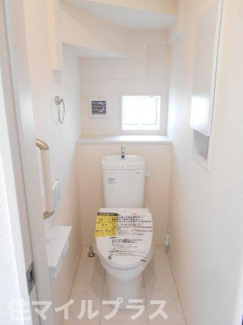 【トイレ】 | 郡山市芳賀3丁目新築一戸建て9棟 | シンプルで使いやすいトイレです