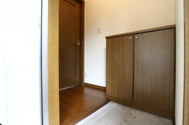 岩永ハイツの玄関