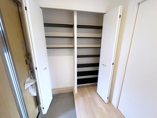 新築戸建・新築建売　福島市町庭坂第12　庭坂小・吾妻中の玄関