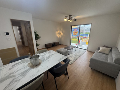 【居間・リビング】 | 沖縄市東（全3棟）C号棟 | ※同仕様写真です