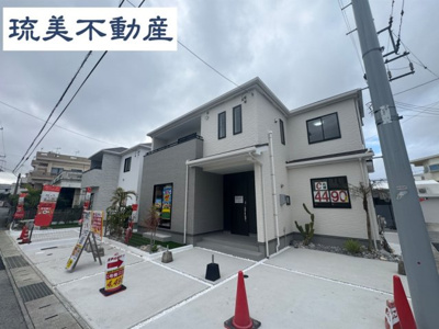 【外観】 | 沖縄市東（全3棟）C号棟 | C号棟　駐車3台可♪オシャレな植栽が映えるお庭付き♪