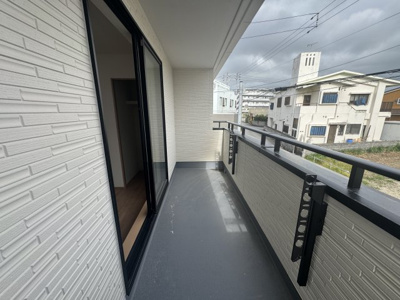 【バルコニー】 | 沖縄市東（全3棟）C号棟 | ※同仕様写真です