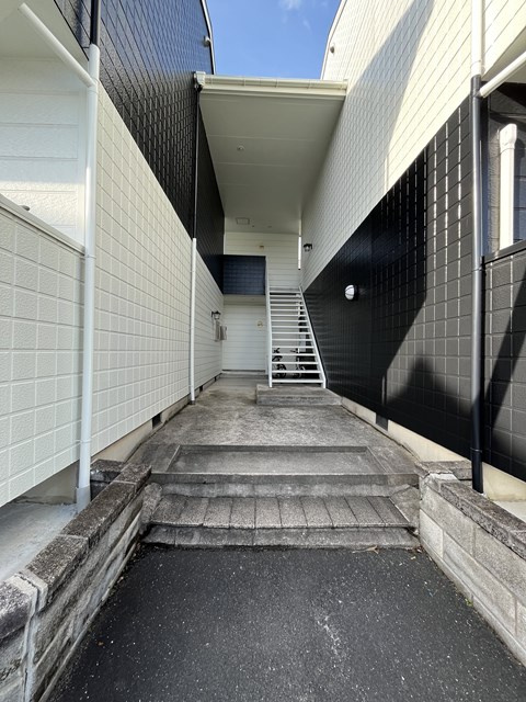 NフィールドA館のエントランス