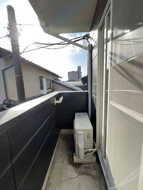 NフィールドA館のバルコニー