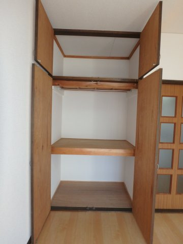 川越市大字鯨井新田のアパートの収納|退去前の為、同タイプ別部屋の写真となります