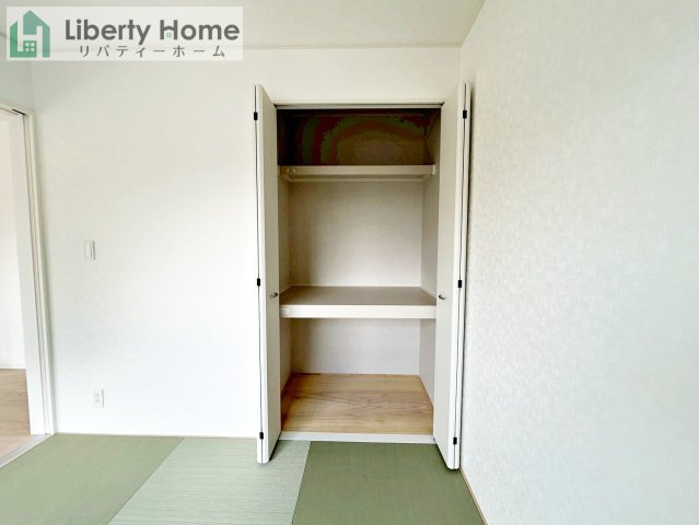那珂市瓜連第14　新築戸建　5号棟の収納