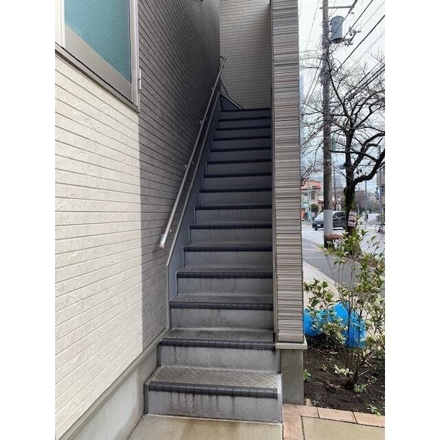 ＡＫＵＳＴＯＴのエントランス