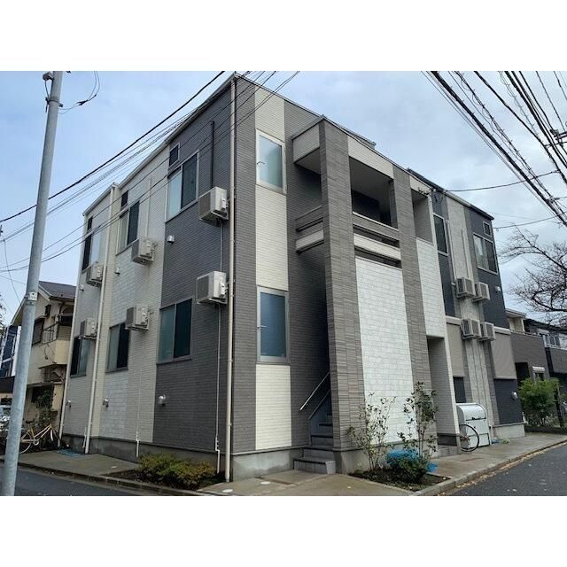 ＡＫＵＳＴＯＴの外観