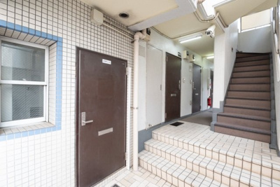 【エントランス】 | トップ三軒茶屋第５