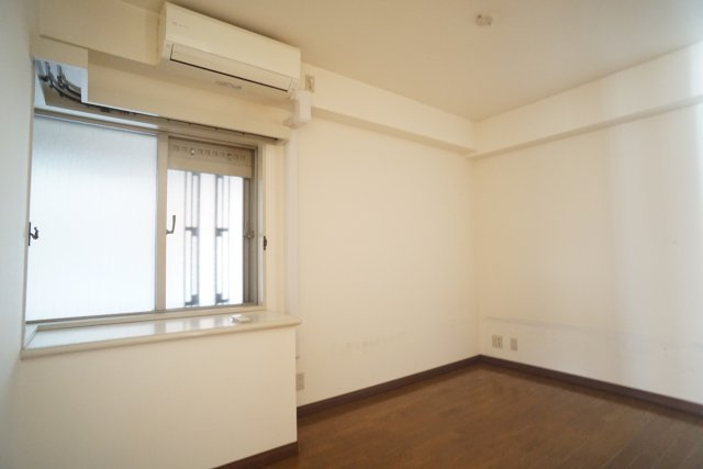 ソリオ宝塚東館の居間・リビング