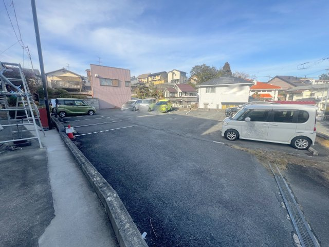 北新町14-45戸建の駐車場