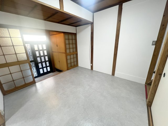 北新町14-45戸建の居間・リビング