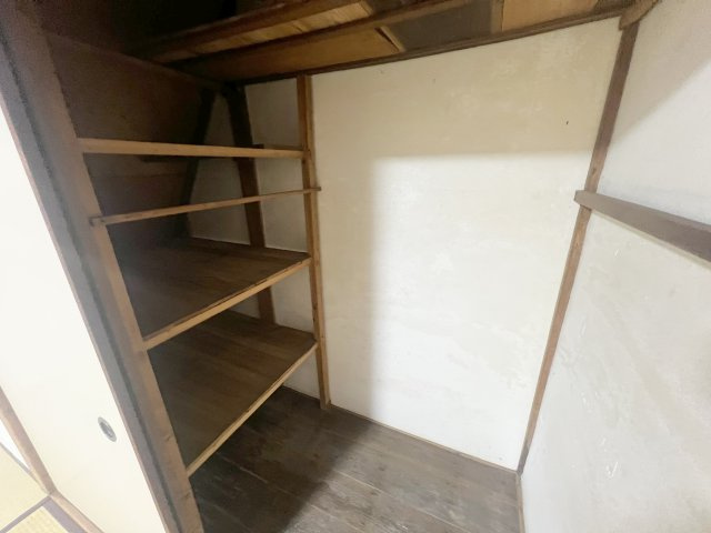 北新町14-45戸建の収納