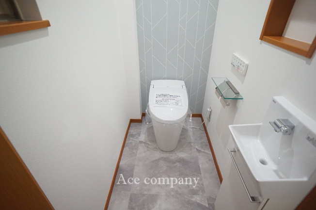 【トイレ】 | 平野区瓜破東5丁目 | 2階はタンクレストイレ、新調です☆