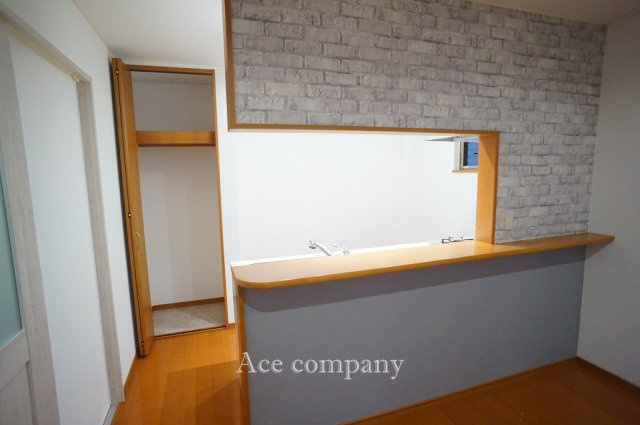 【キッチン】 | 平野区瓜破東5丁目 | 対面式のカウンターキッチン♪背面に収納あります♪