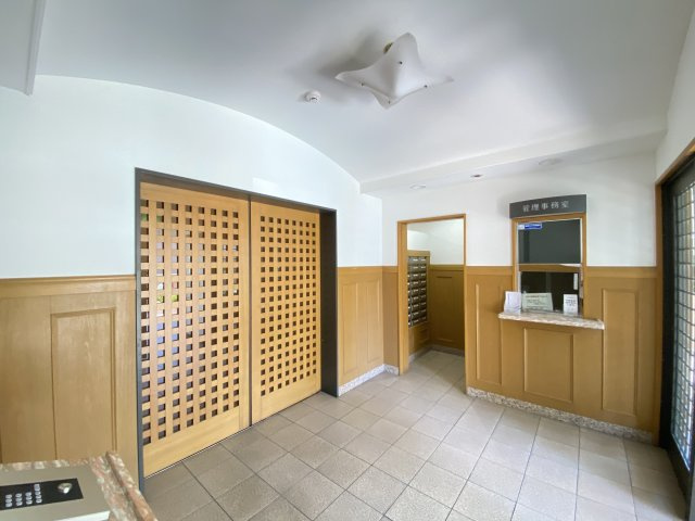 サンシティ安東駅前プラザのエントランス