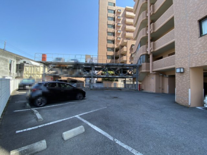 サンシティ安東駅前プラザの駐車場