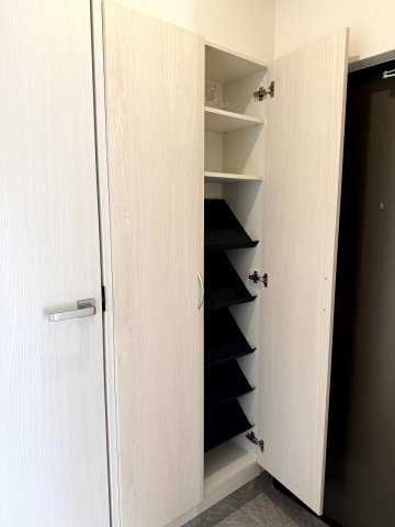 CASABELLEZZAの玄関