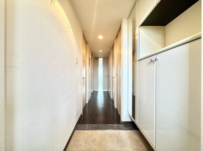 【玄関】 | パデシオン伏見深草