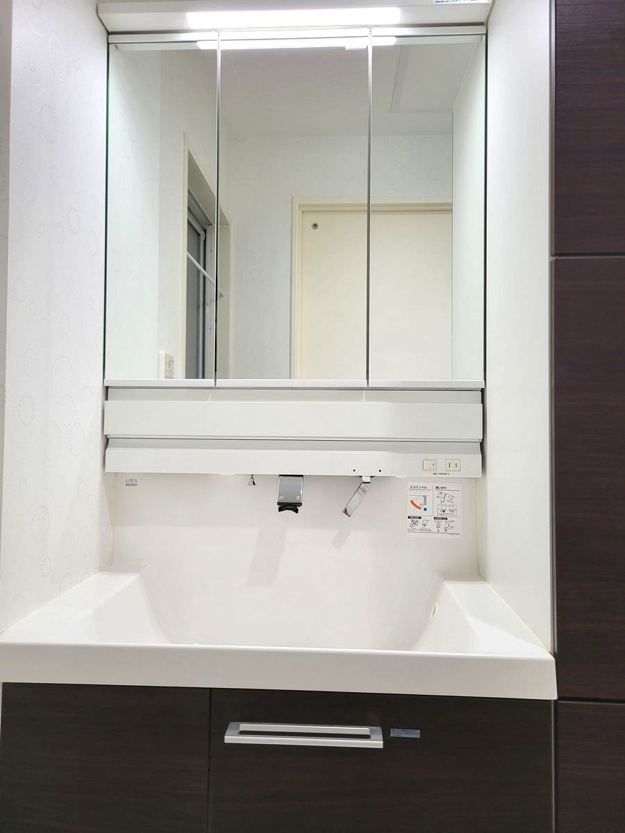 安城市篠目町井山戸建の浴室