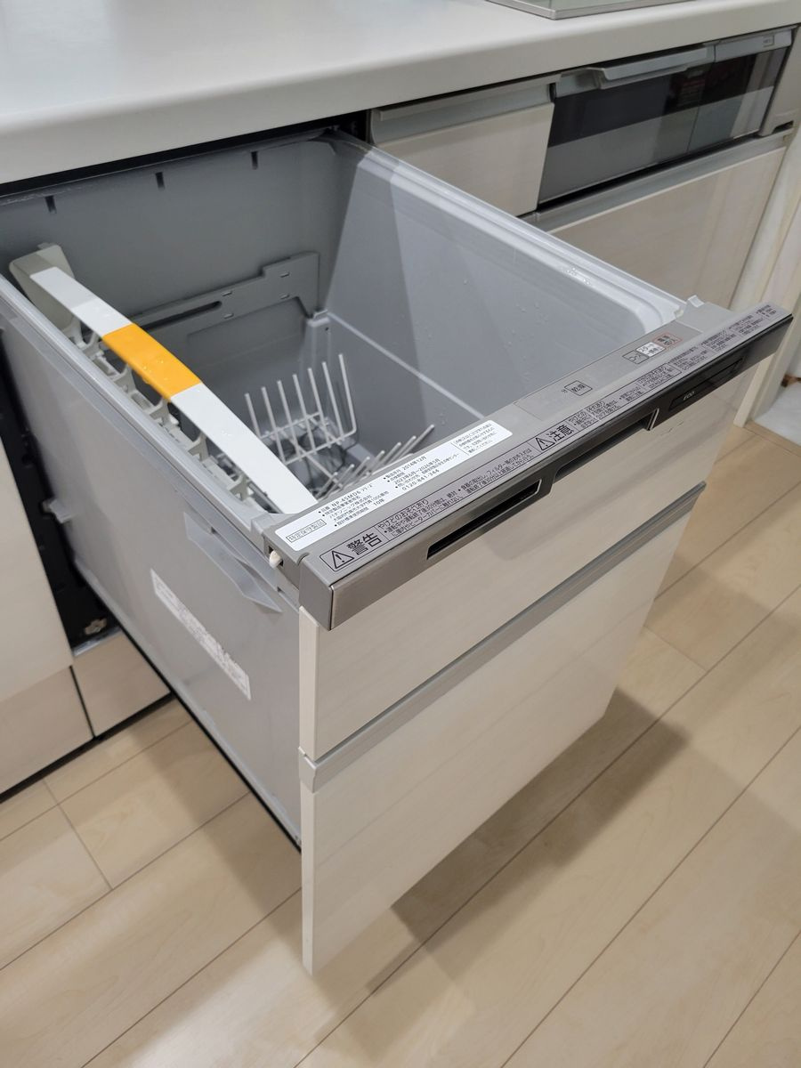 安城市篠目町井山戸建の独立洗面台