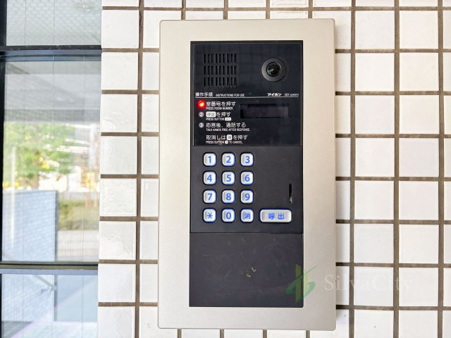 六本木アーバンレックスの防犯設備|オートロック解除パネル