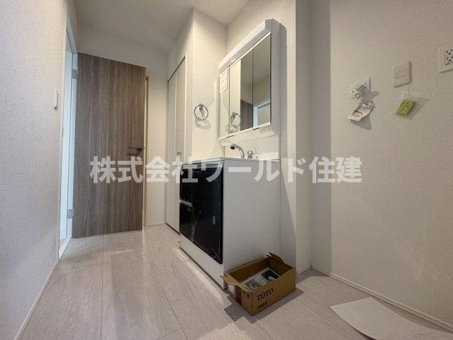 飯能市双柳25期の独立洗面台