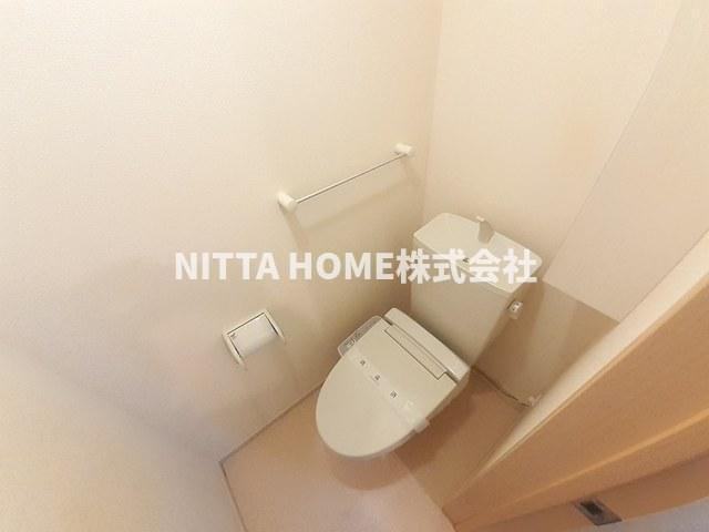 ルーチェ　ソラーレのトイレ|ウォシュレット付きのトイレです＊