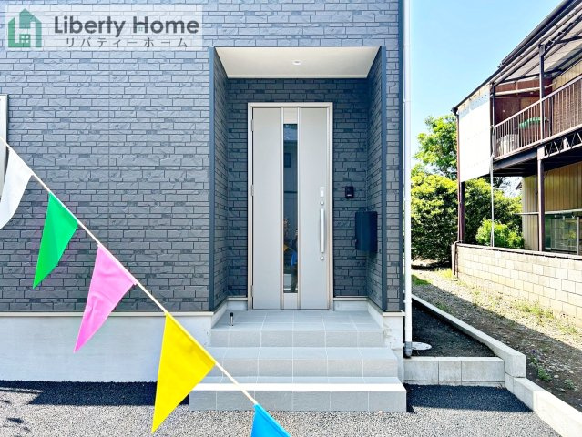 那珂市瓜連第14　新築戸建　6号棟のエントランス