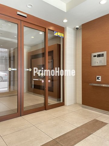 ビーロット日本橋レジデンスのエントランス