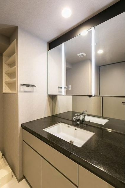 ジオイド三番町の独立洗面台|ジオイド三番町