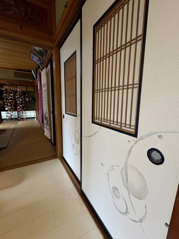 売中古戸建　沼津市東椎路のその他|オシャレなデザインのふすまは、和室にモダンな雰囲気を演出しています。