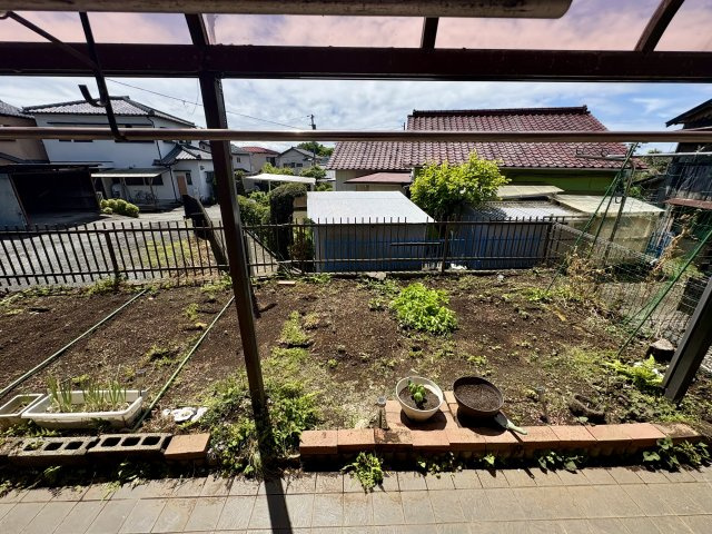 売中古戸建　沼津市東椎路の庭|陽当たり良好な家庭菜園スペース付き。お野菜づくりやガーデニングを楽しめます。