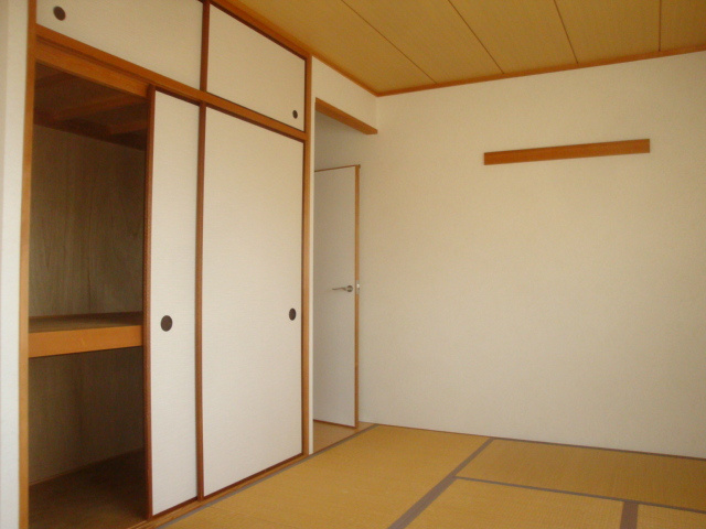 ジャルダン美樹の収納